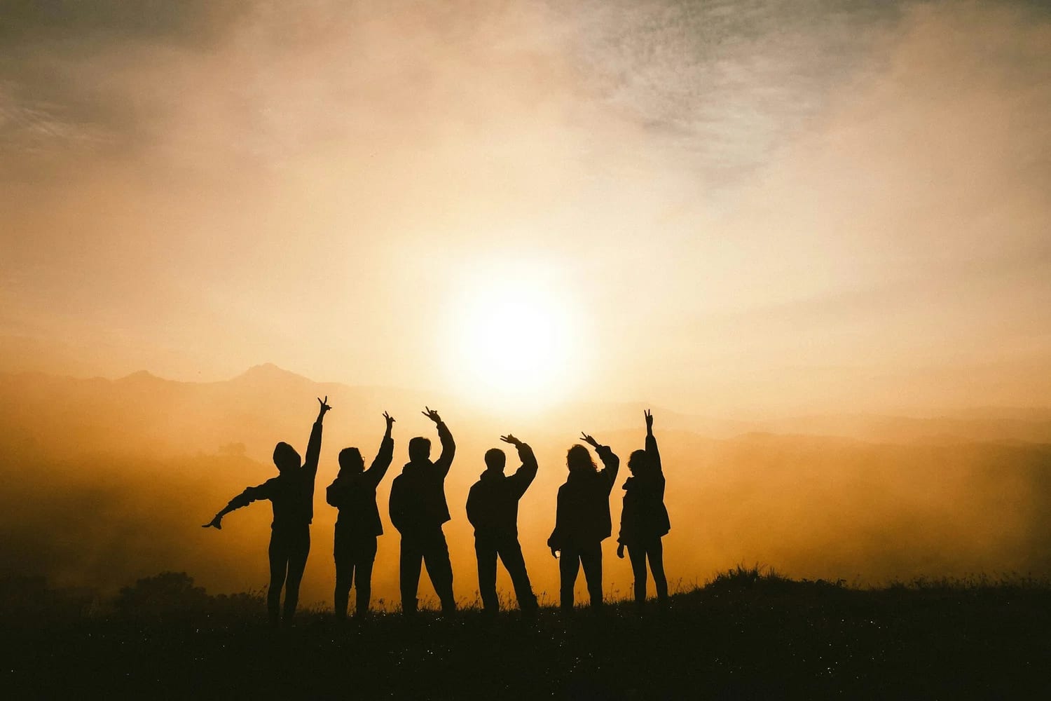 Private vs. Public Group Tours: Choosing the Right Fit
