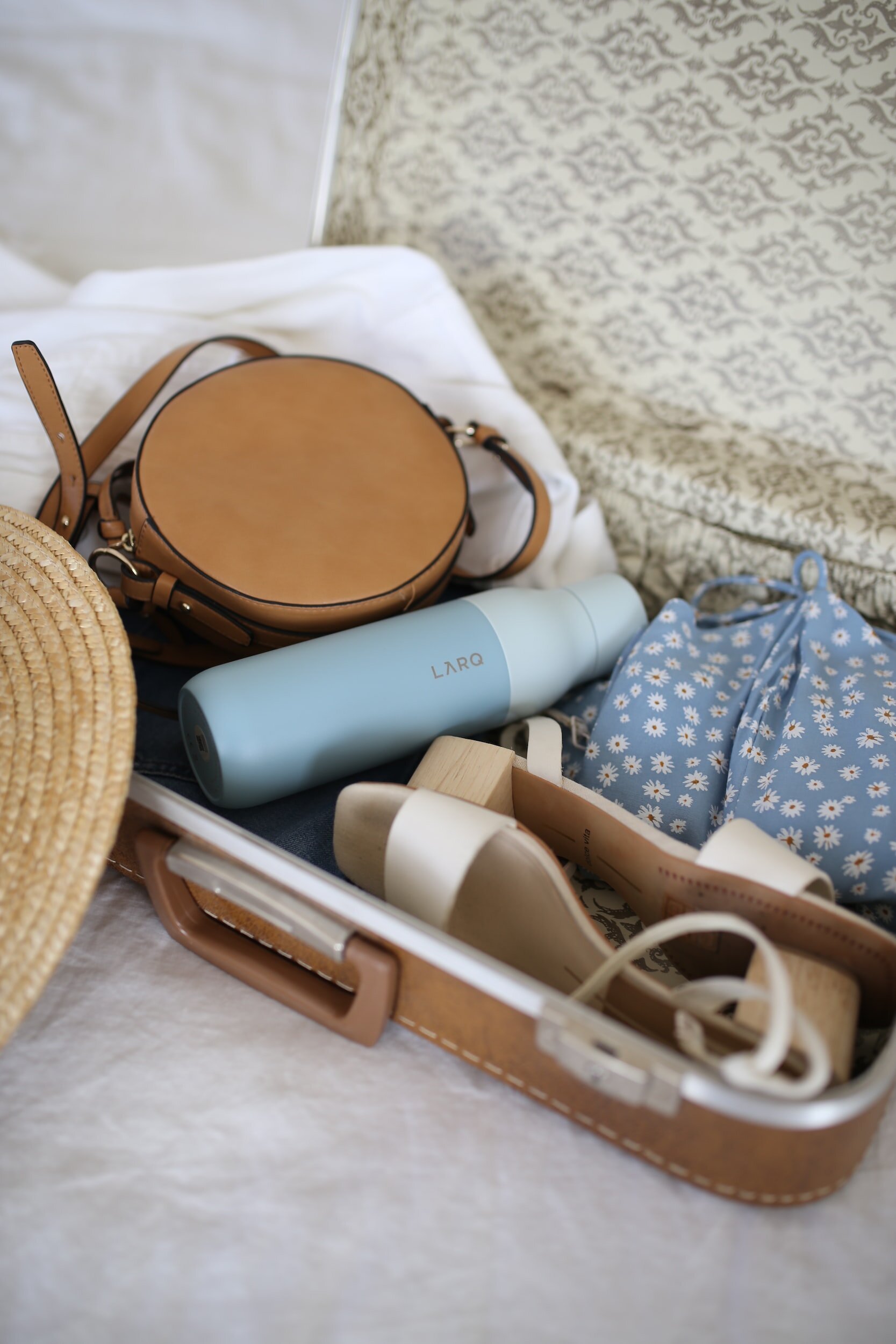 The Benefits of Packing Light for Travel