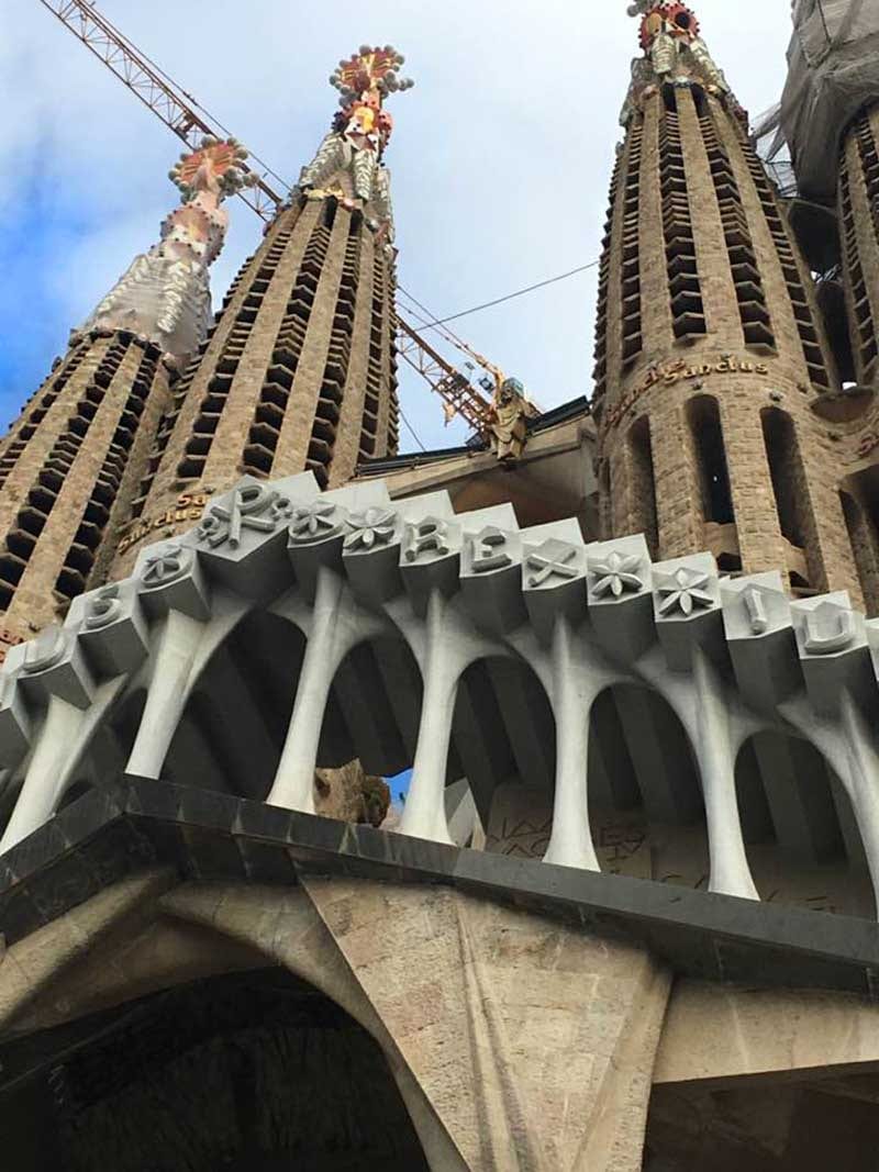 Sagrada Familia: Gaudí's Masterpiece