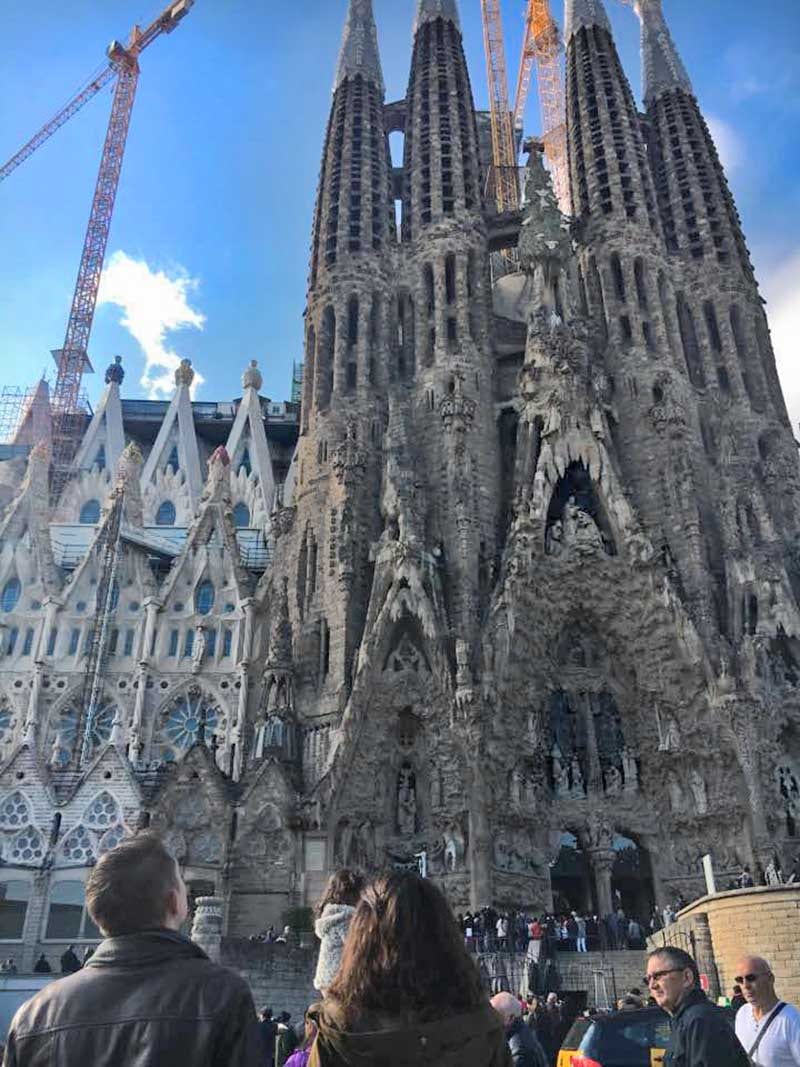 Sagrada Familia: Gaudí's Masterpiece