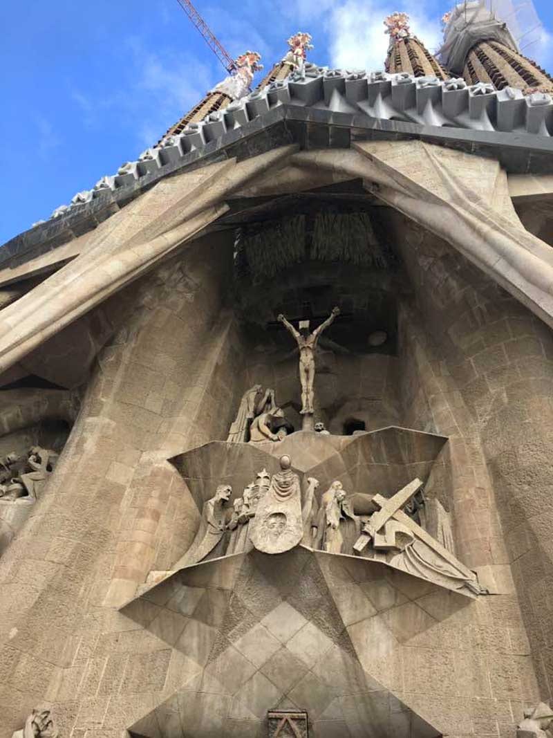 Sagrada Familia: Gaudí's Masterpiece
